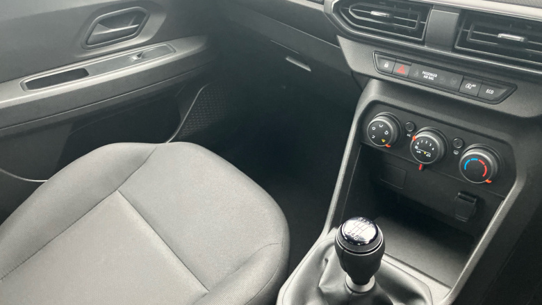 Dacia Sandero 1.0 TCe Essential 5dr Bi Fuel Hatchback